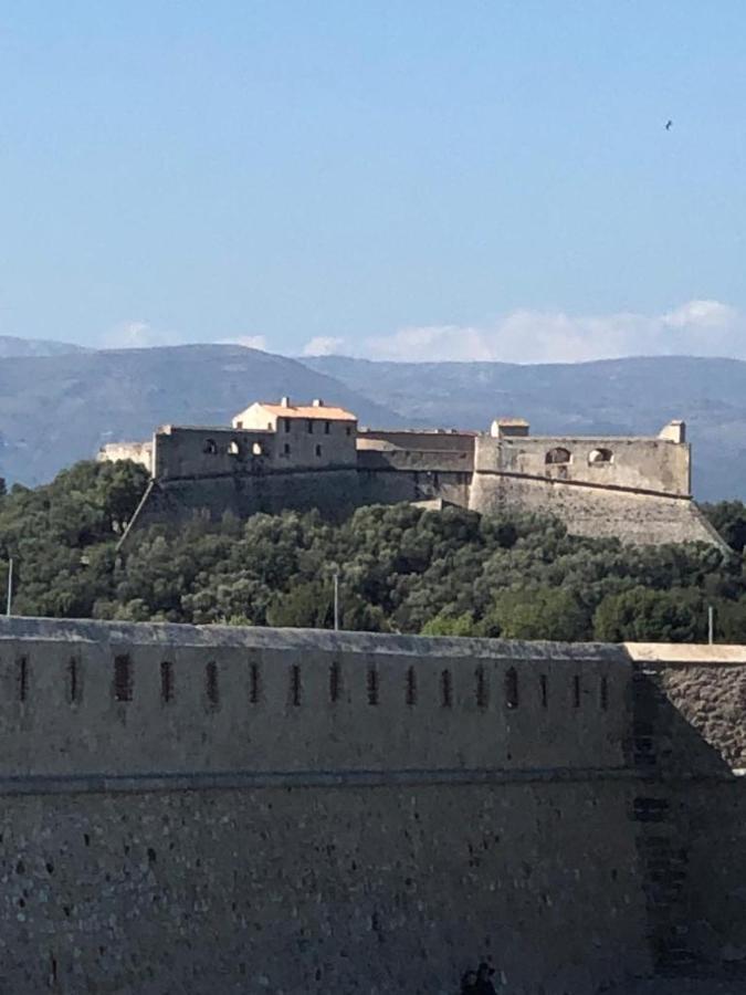 Vieil Antibes, Ravissant 2P Avec Petite Terrasse Διαμέρισμα Εξωτερικό φωτογραφία