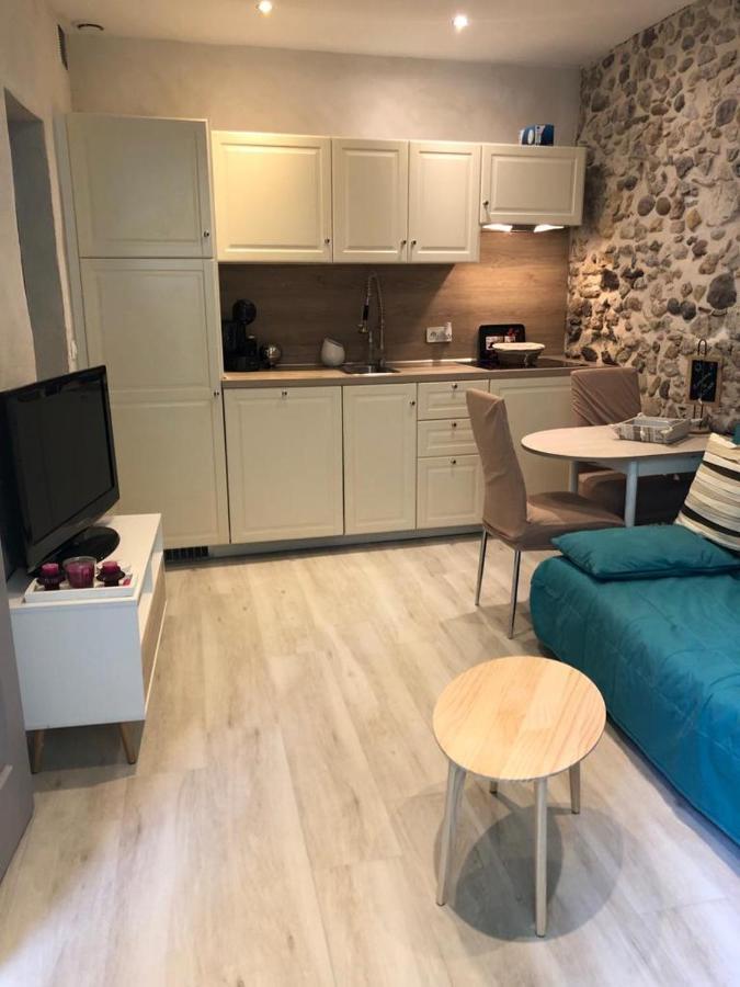 Vieil Antibes, Ravissant 2P Avec Petite Terrasse Διαμέρισμα Εξωτερικό φωτογραφία