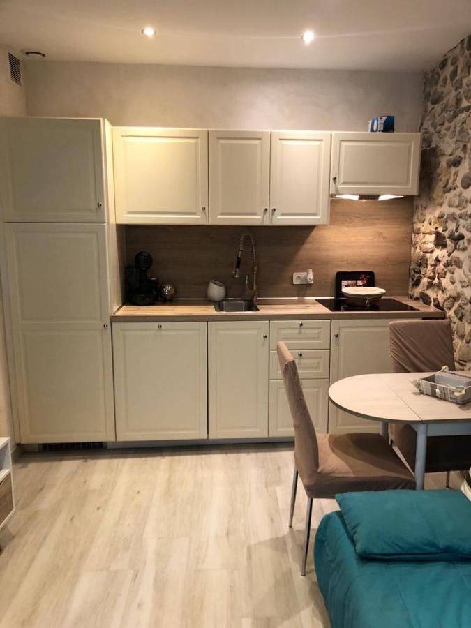 Vieil Antibes, Ravissant 2P Avec Petite Terrasse Διαμέρισμα Εξωτερικό φωτογραφία